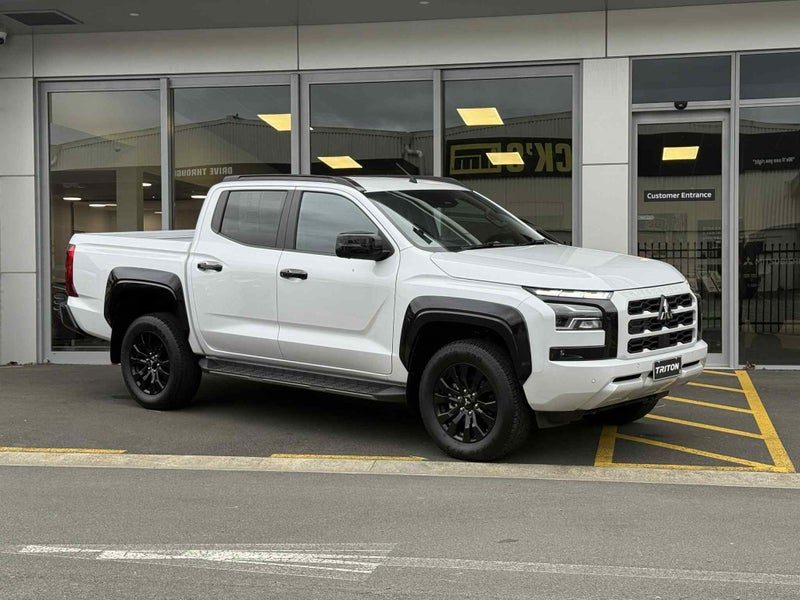 2026 Mitsubishi Triton VRX