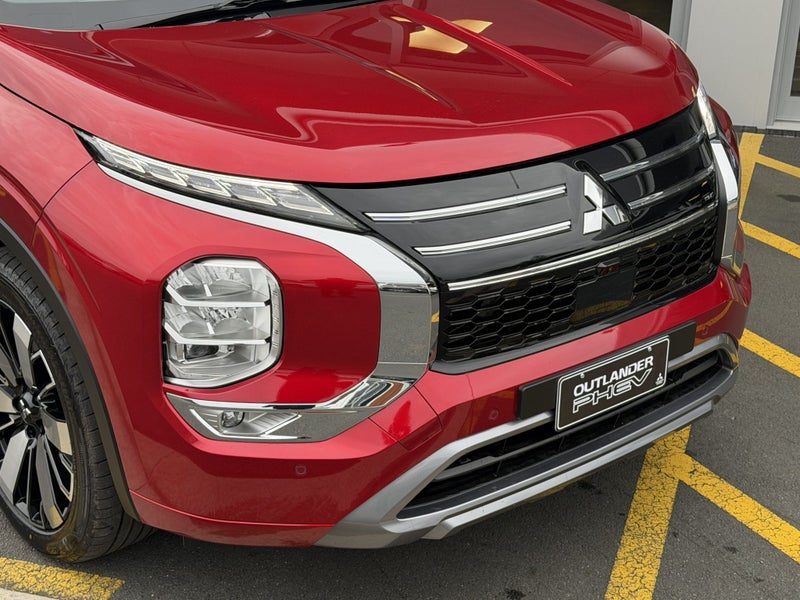 2026 Mitsubishi Outlander VRX 7 Seater, photo 3