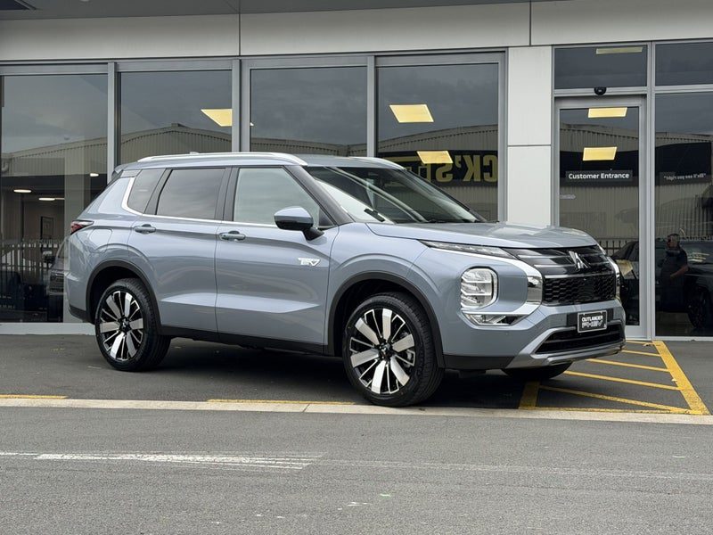 2026 Mitsubishi Outlander XLS 7 Seater