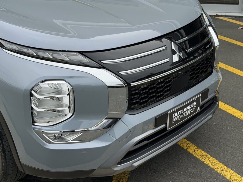 2026 Mitsubishi Outlander XLS 7 Seater, photo 3