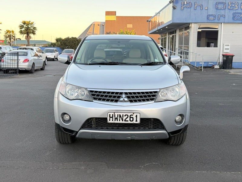 2008 Mitsubishi Outlander, photo 2