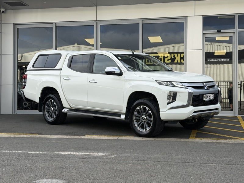 2022 Mitsubishi Triton GLXR