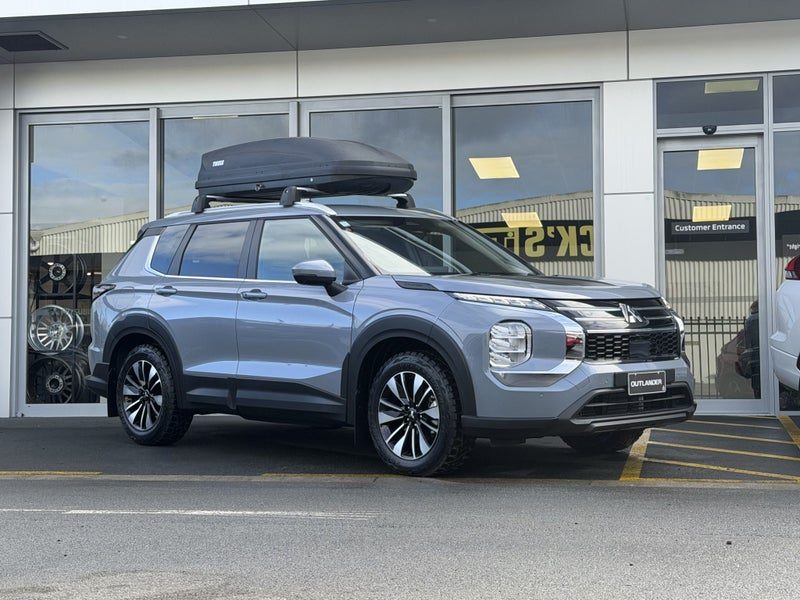 2026 Mitsubishi Outlander LS 5 Seater