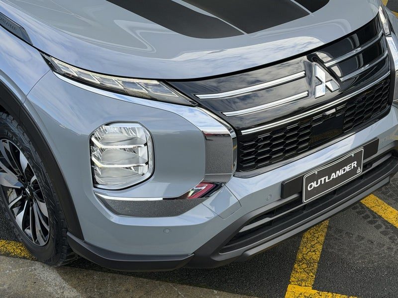 2026 Mitsubishi Outlander LS 5 Seater, photo 3