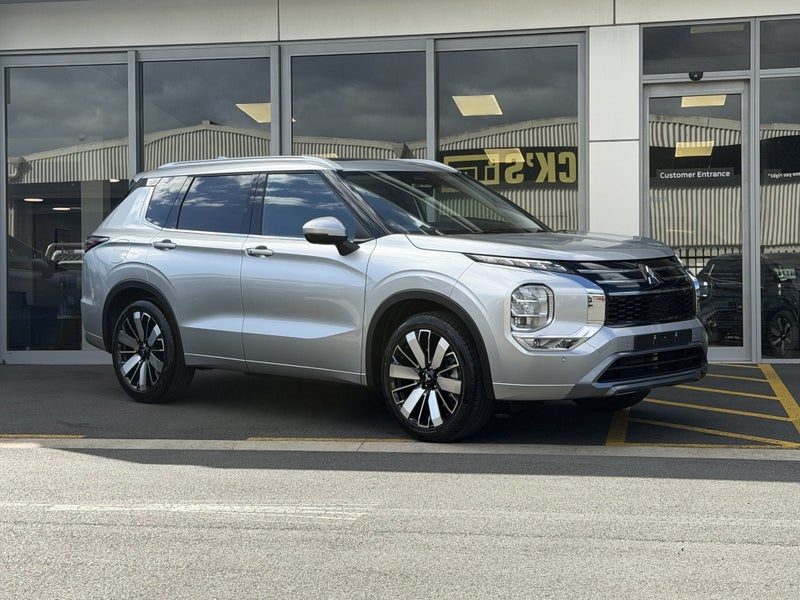 2026 Mitsubishi Outlander VRX 7 Seater