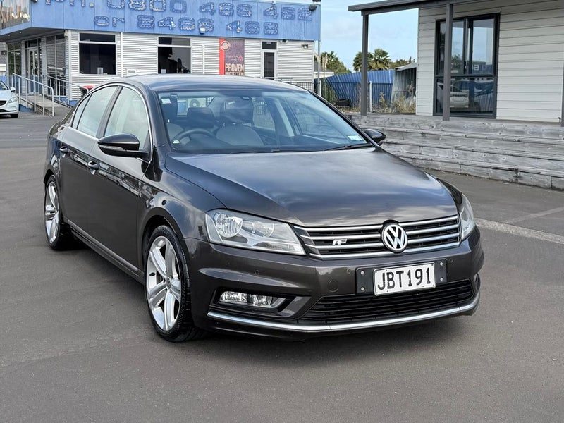 2015 Volkswagen Passat R Line