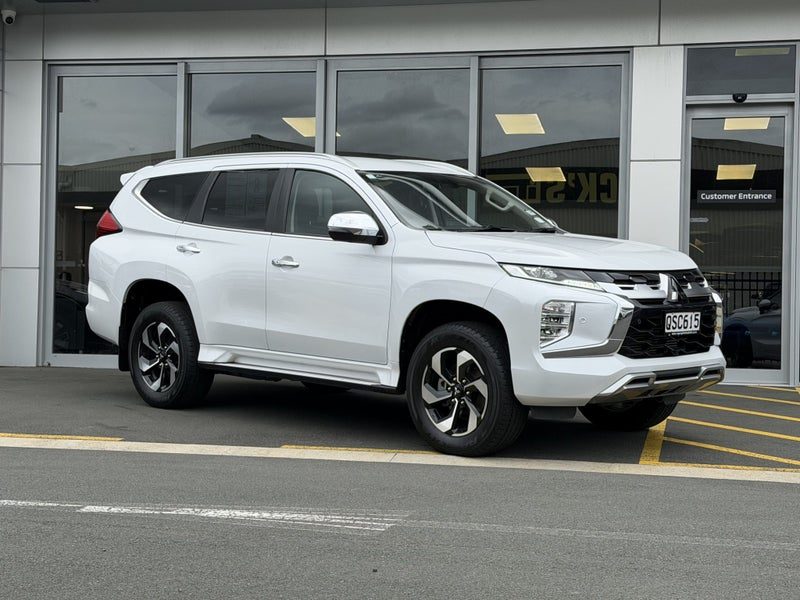2024 Mitsubishi Pajero Sport VRX 7 Seater