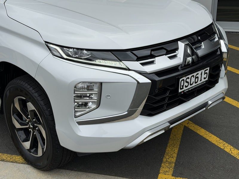2024 Mitsubishi Pajero Sport VRX 7 Seater, photo 2