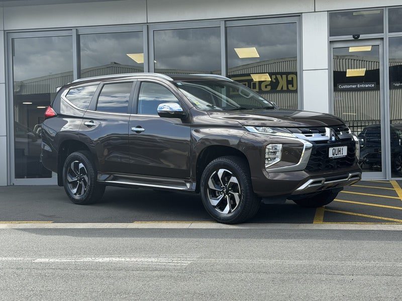 2024 Mitsubishi Pajero Sport VRX 7 Seater