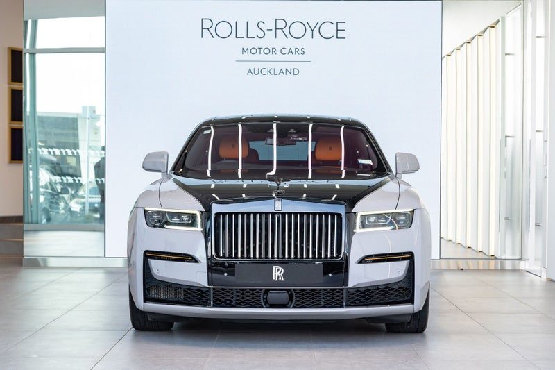 2023 Rolls-Royce Ghost Black Badge Series II, photo 2