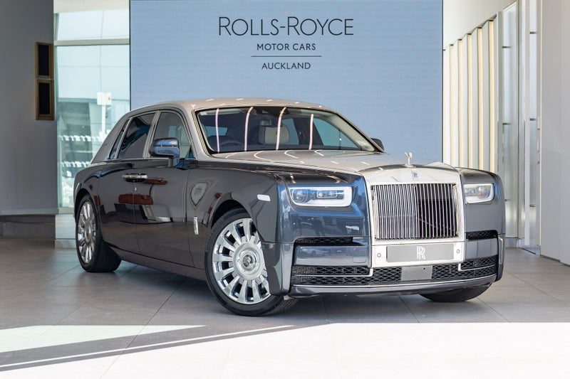 2022 Rolls-Royce Phantom