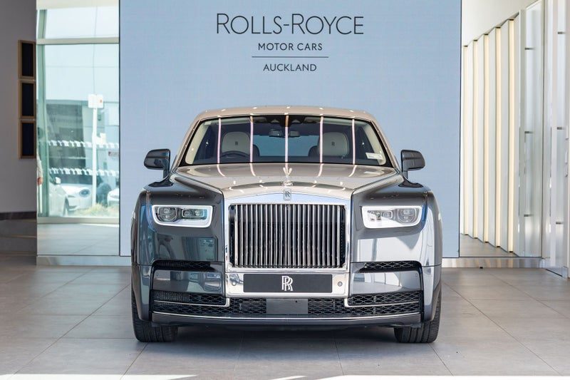2022 Rolls-Royce Phantom, photo 2