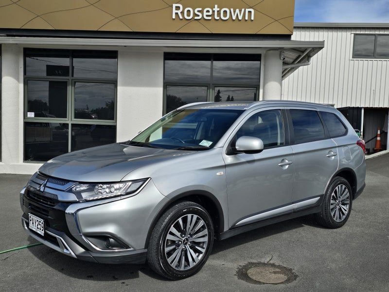 2022 Mitsubishi Outlander Ls 2.4P/Cvt