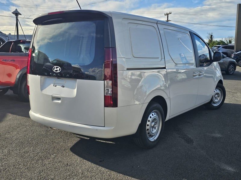 2026 Hyundai Staria Load Panel Van, photo 3