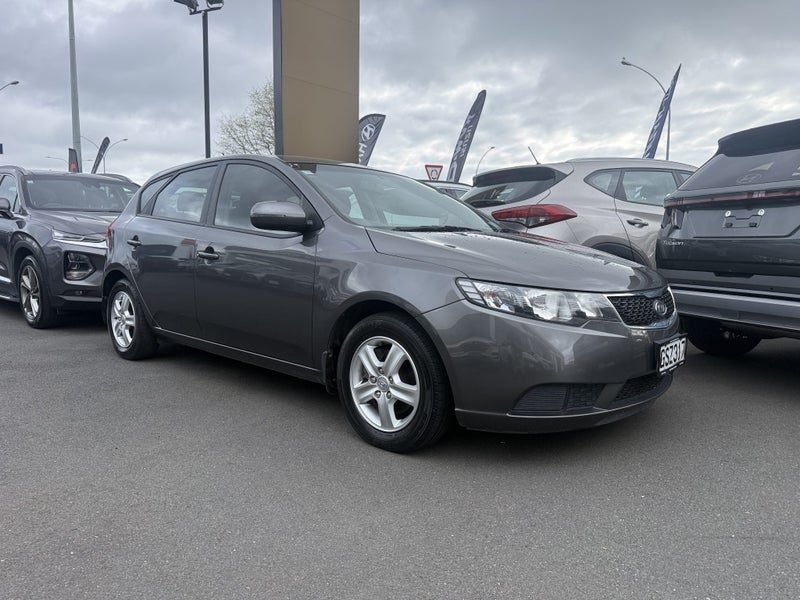 2013 Kia Cerato Lx, photo 2