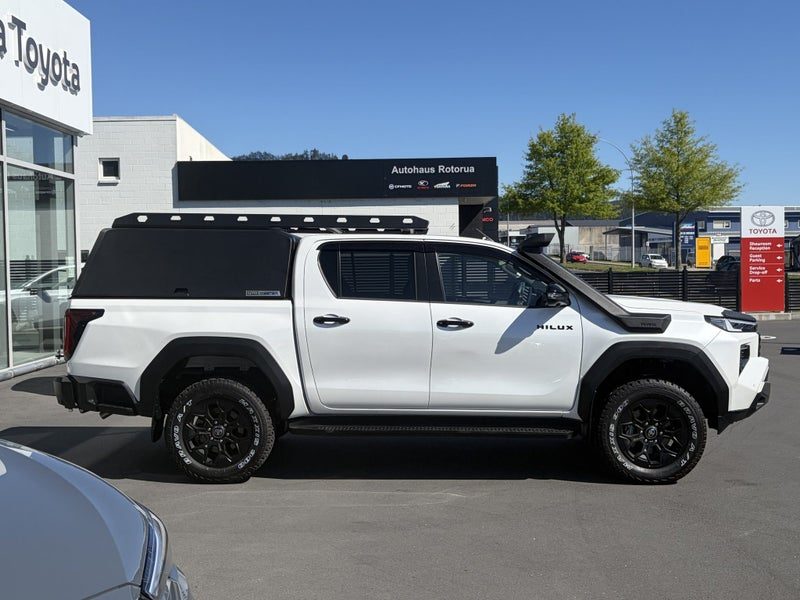 2026 Toyota Hilux Hybrid, photo 2