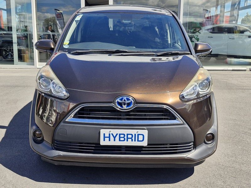2015 Toyota Sienta G Hybrid - 7 seats! Fuelsaver, photo 3