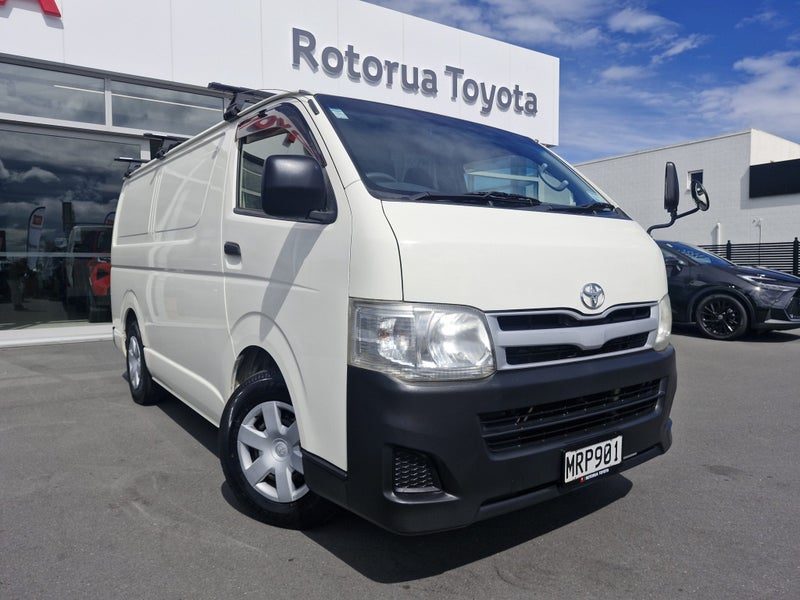 2013 Toyota Hiace 2.0 Petrol Auto Camper!