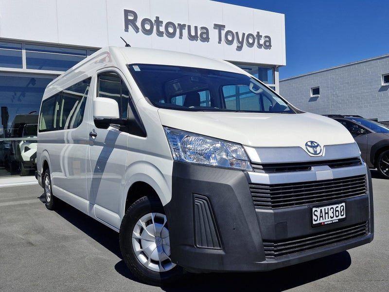 2020 Toyota Hiace 10 Seater Minibus