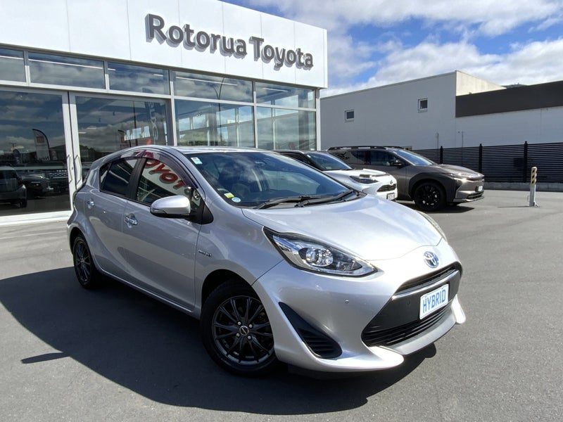2019 Toyota Aqua 1.5 Hybrid fuel saver!