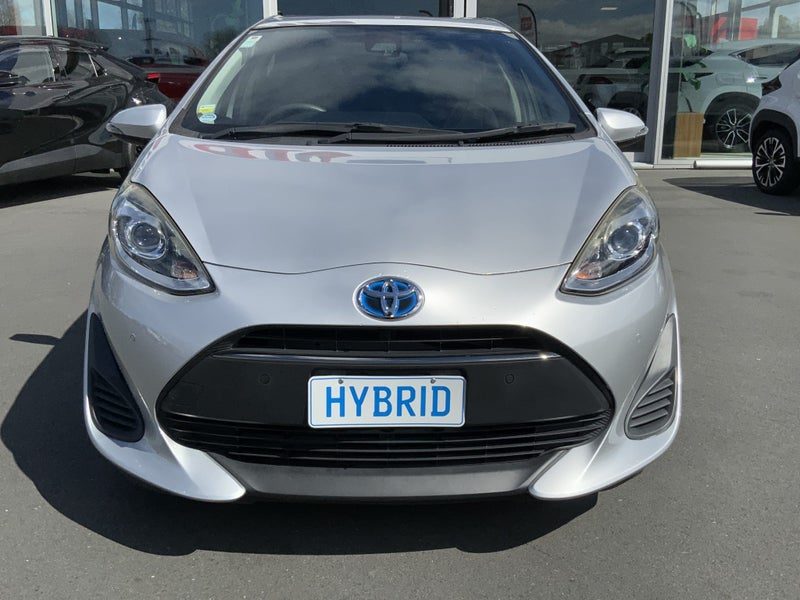 2019 Toyota Aqua 1.5 Hybrid fuel saver!, photo 3