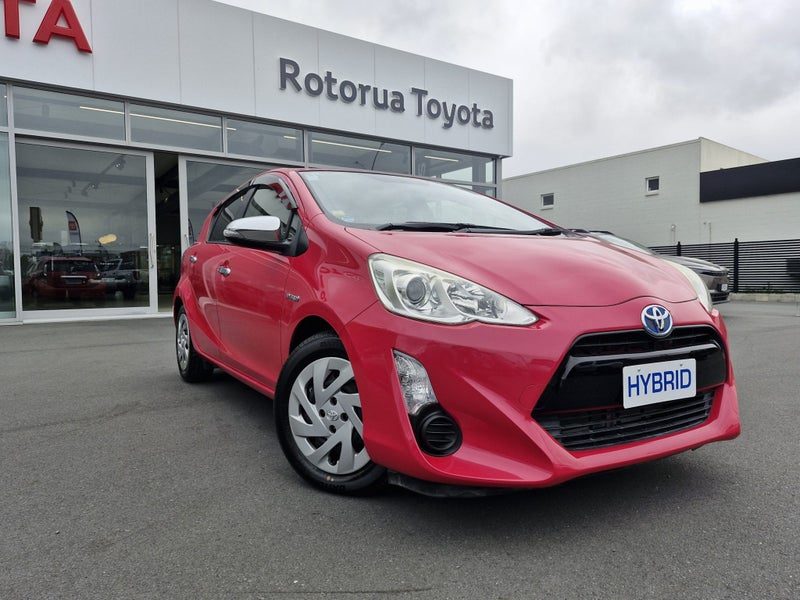 2015 Toyota Aqua Wow !! Standout from the crowd !!