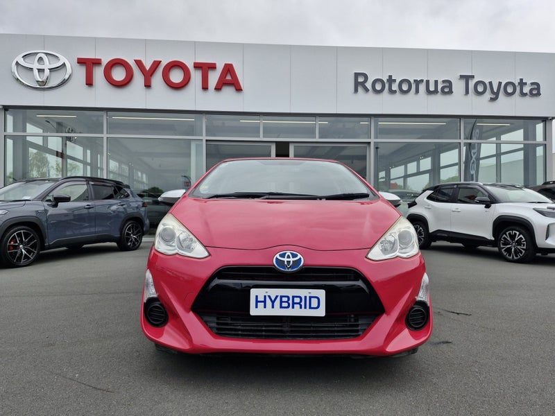 2015 Toyota Aqua Wow !! Standout from the crowd !!, photo 3