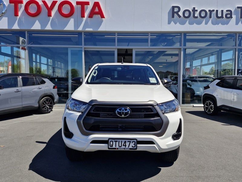 2024 Toyota Hilux SR, photo 3