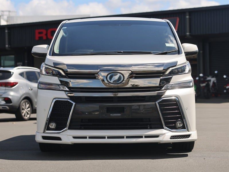 2015 Toyota Vellfire E- Four, photo 2