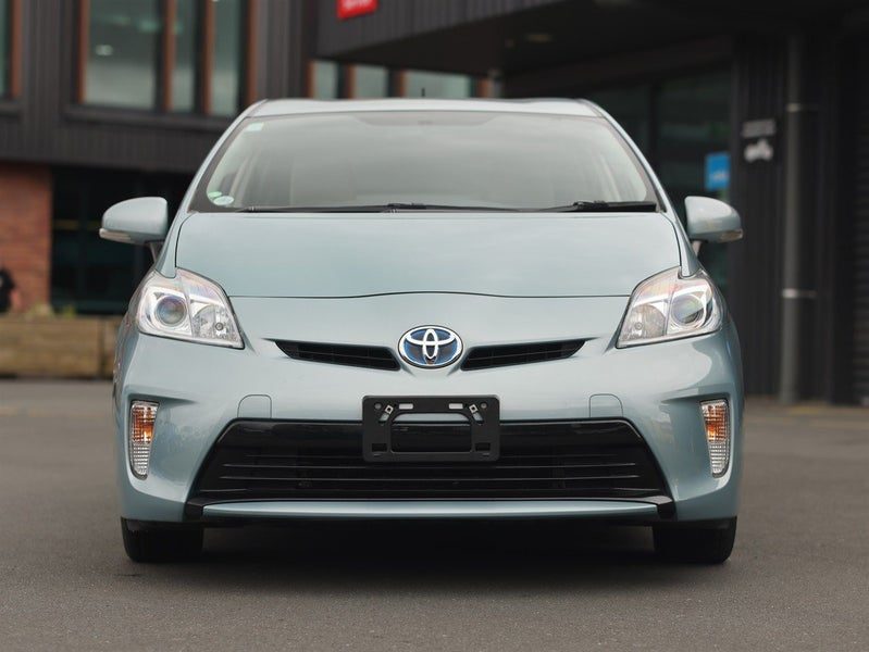 2013 Toyota Prius Hybrid, photo 2