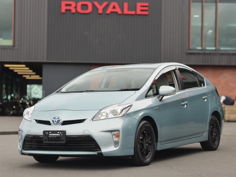2013 Toyota Prius Hybrid, photo 3