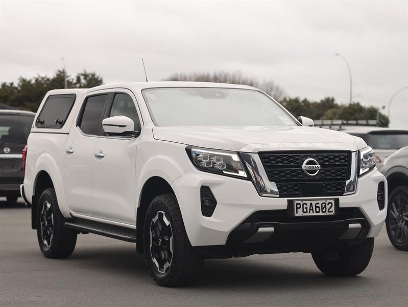 2022 Nissan Navara ST-X