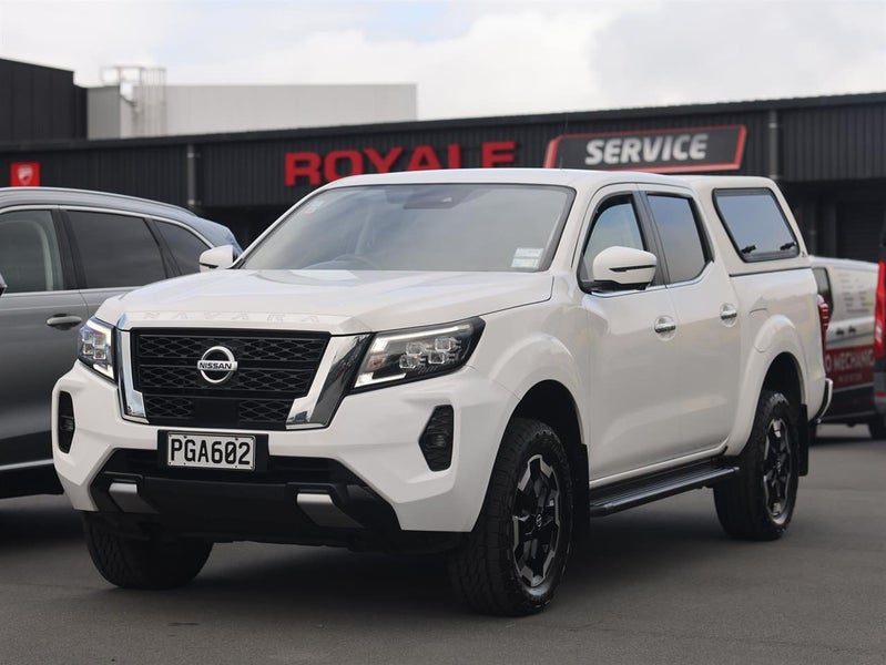 2022 Nissan Navara ST-X, photo 3