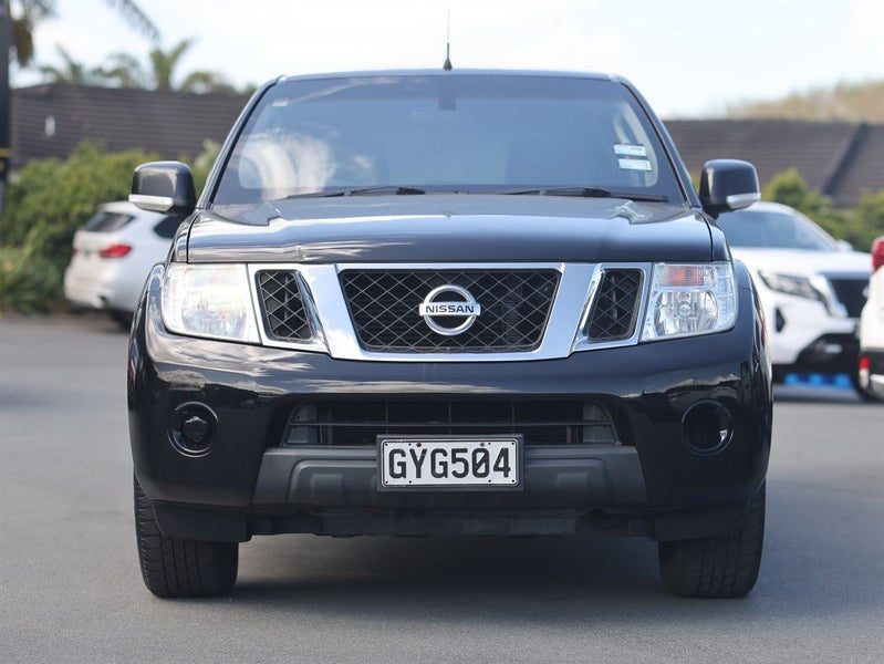 2013 Nissan Navara ST-X, photo 2