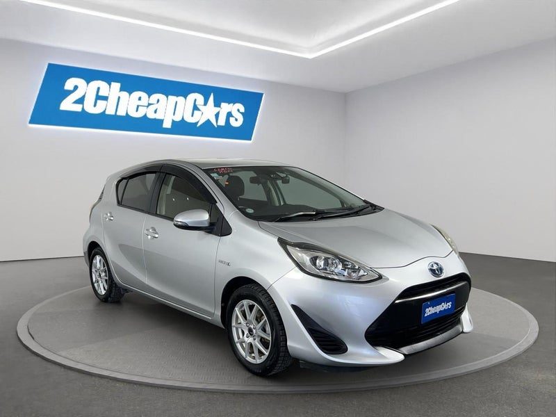 2017 Toyota Aqua NEW SHAPE, photo 3