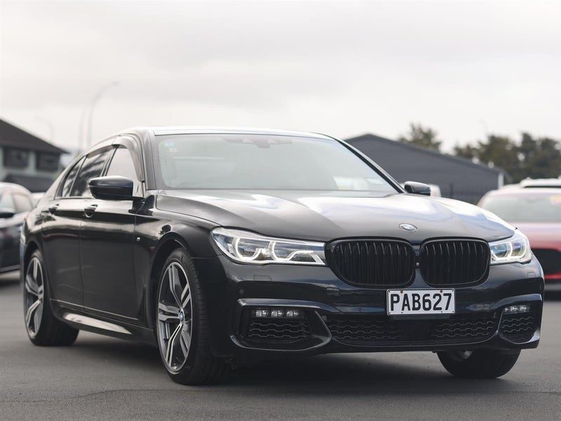 2016 BMW 750i M SPORT