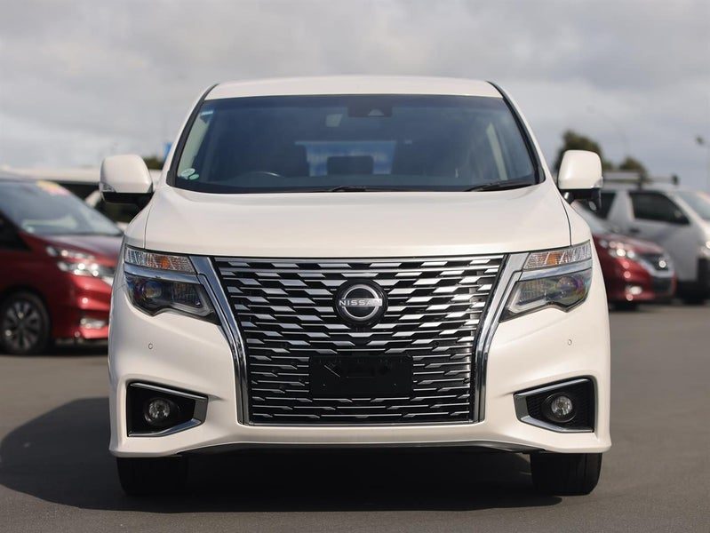 2024 Nissan Elgrand Highway Star, photo 2