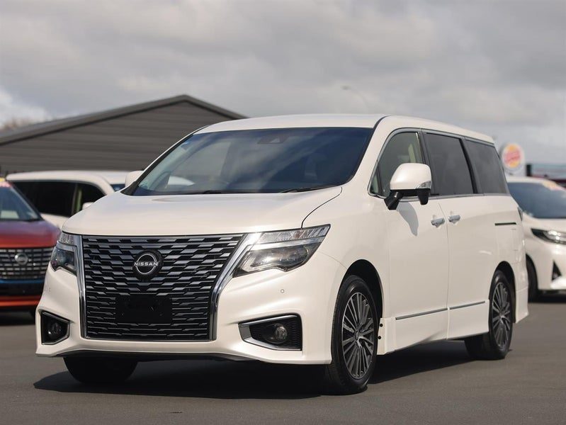 2024 Nissan Elgrand Highway Star, photo 3