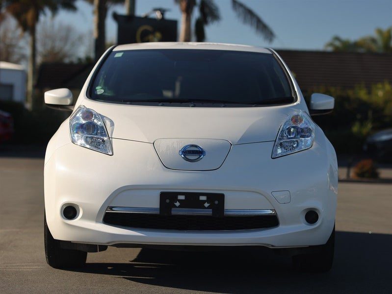 2017 Nissan Leaf 30X, photo 2