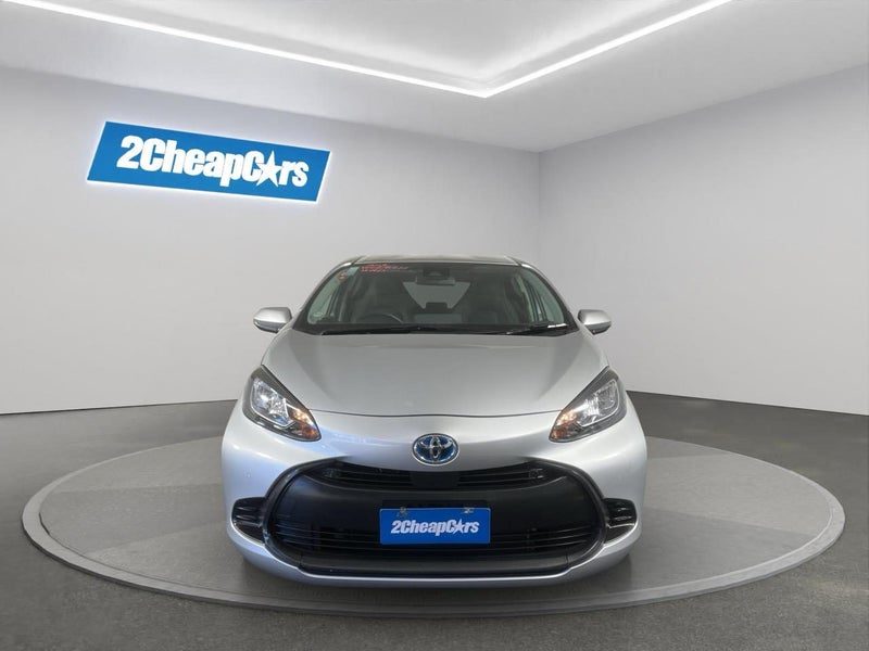 2021 Toyota Aqua Late Shape X, photo 2