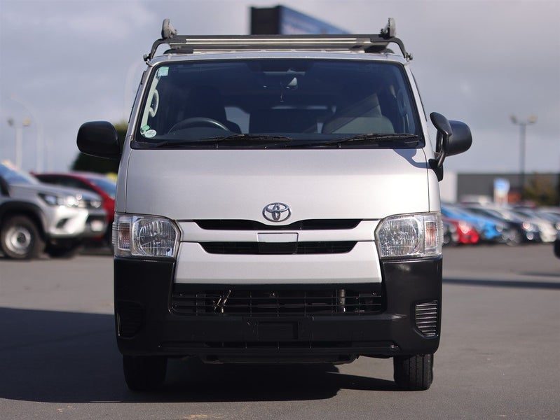 2019 Toyota Hiace Regius ACE, photo 2