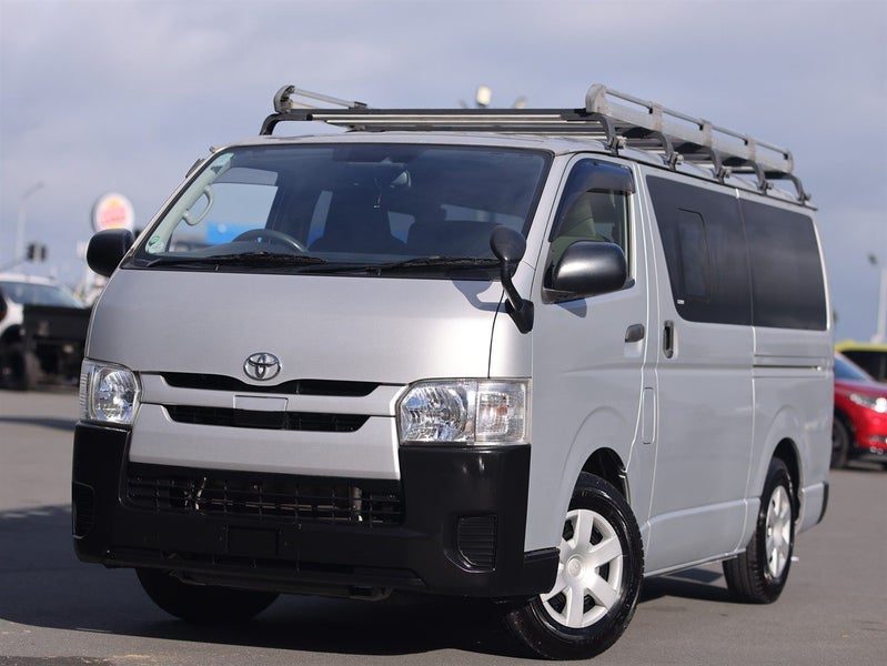 2019 Toyota Hiace Regius ACE, photo 3