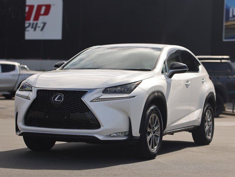 2014 Lexus NX 300h Hybrid, photo 3
