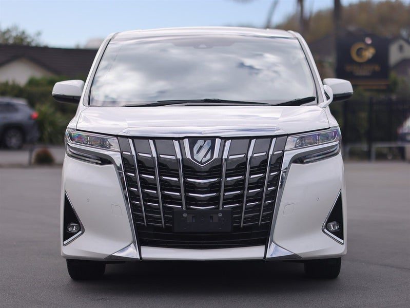 2023 Toyota Alphard, photo 2