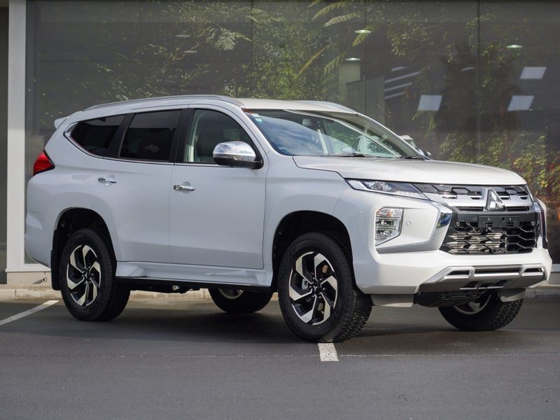 2026 Mitsubishi Pajero Sport VRX 7 Seater
