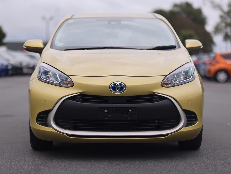 2022 Toyota Aqua S, photo 2
