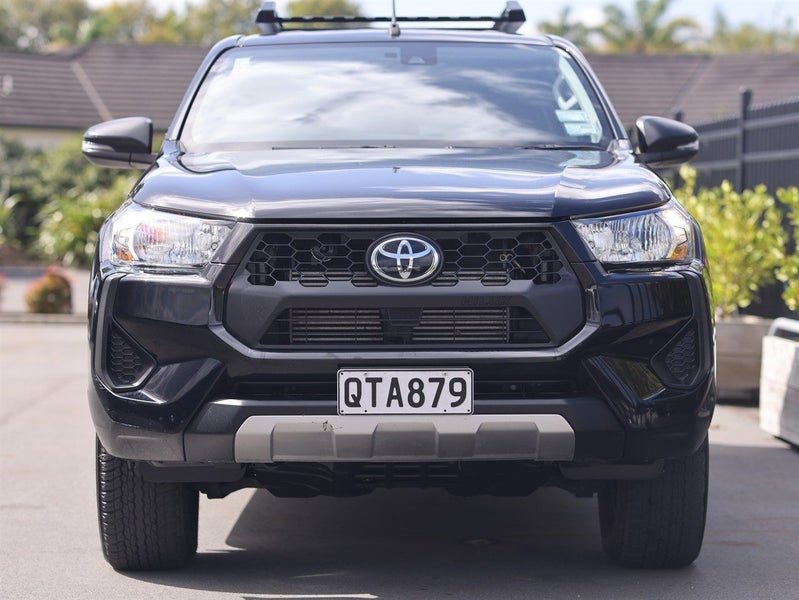 2024 Toyota Hilux SR HYBRID, photo 2