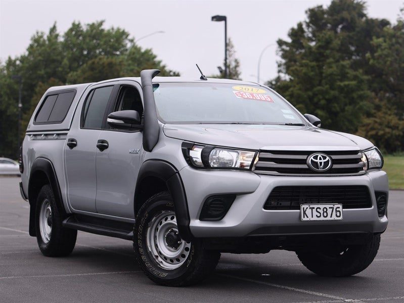 2017 Toyota Hilux SR 2.8DT D/C