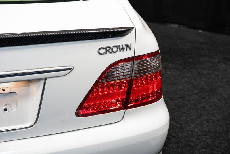 2005 Toyota Crown FRESH IMPORT - LOW KMS!, photo 3