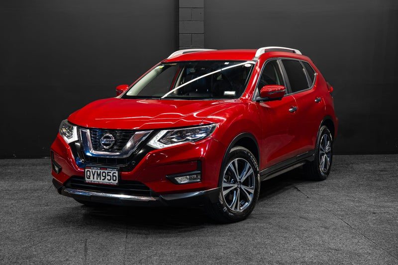 2019 Nissan X-Trail ST 2.0L | Leather!